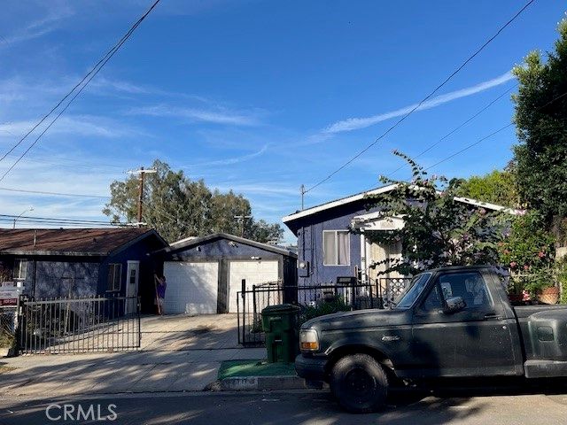 656 S Mott, Los Angeles, CA 90023