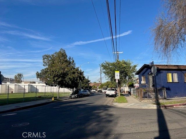 656 S Mott, Los Angeles, CA 90023