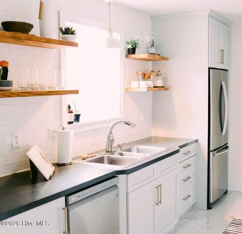 1935 Monroe Street, Wilmington, NC 28401