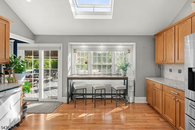 97 Beacon Hill Rd, Washington Twp., NJ 07830