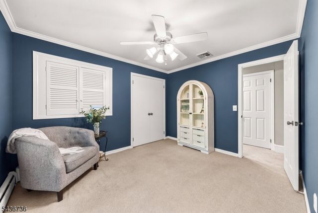 97 Beacon Hill Rd, Washington Twp., NJ 07830