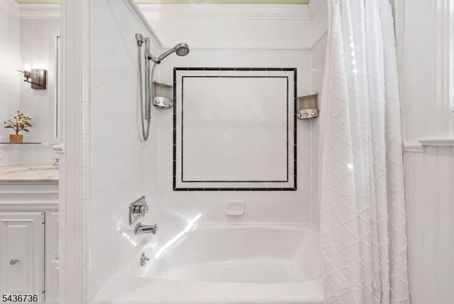97 Beacon Hill Rd, Washington Twp., NJ 07830