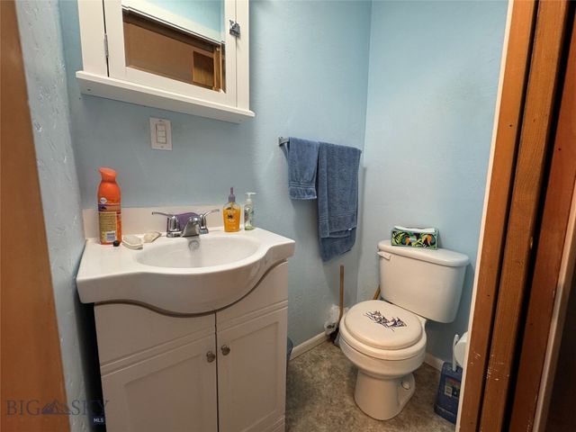 105 Country Club Lane, Butte, MT 59701