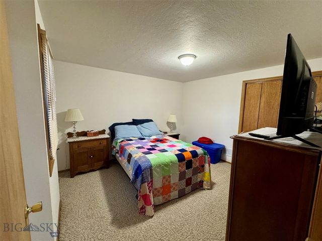 105 Country Club Lane, Butte, MT 59701