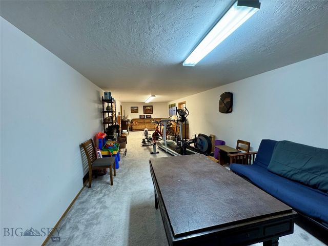 105 Country Club Lane, Butte, MT 59701