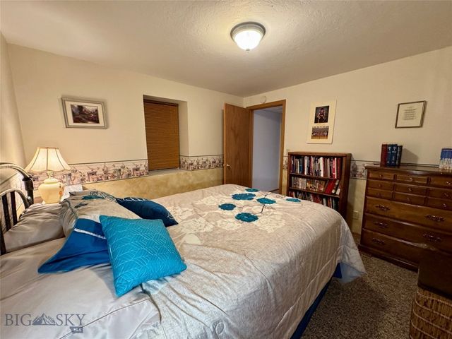 105 Country Club Lane, Butte, MT 59701