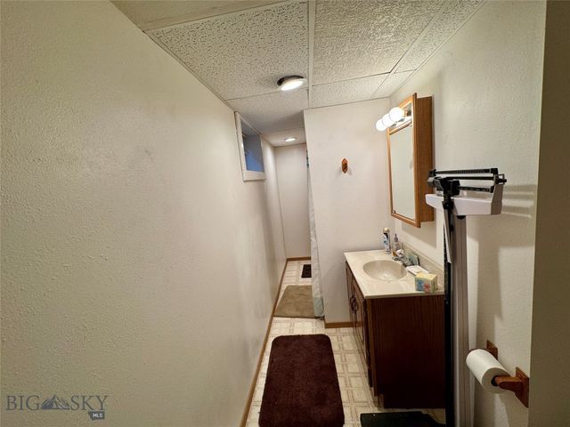 105 Country Club Lane, Butte, MT 59701