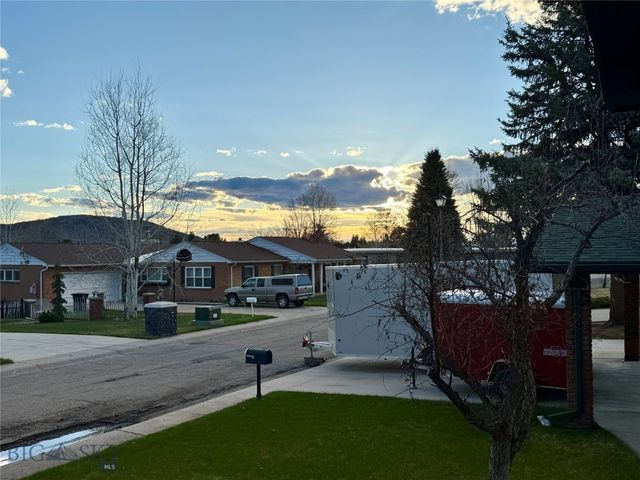 105 Country Club Lane, Butte, MT 59701