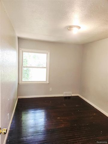 17136 Stout Street, Detroit, MI 48219