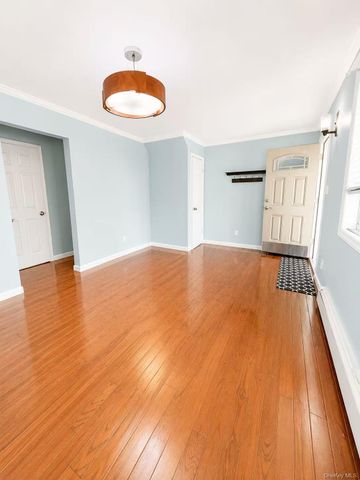 221-15 67th Avenue 1FL, Oakland Gardens, NY 11364