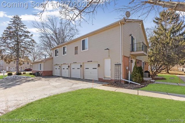 38181 Bradwood Court, Harrison Twp, MI 48045