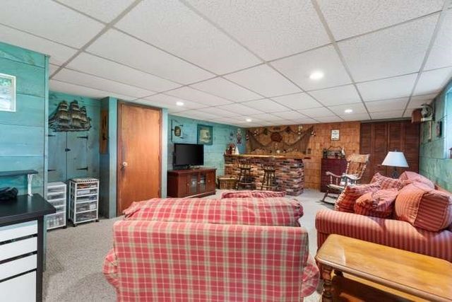 9 Graystone Drive, Danvers, MA 01923