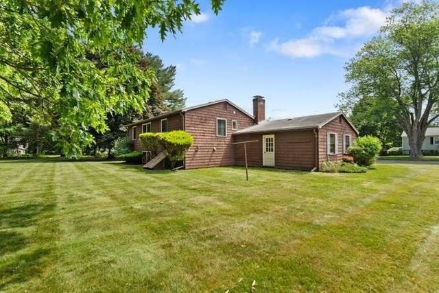 9 Graystone Drive, Danvers, MA 01923