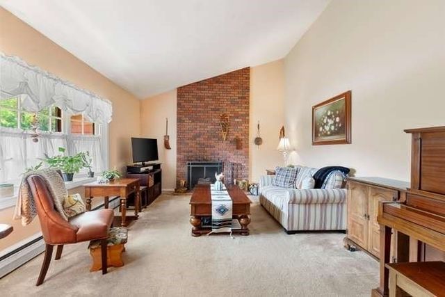 9 Graystone Drive, Danvers, MA 01923