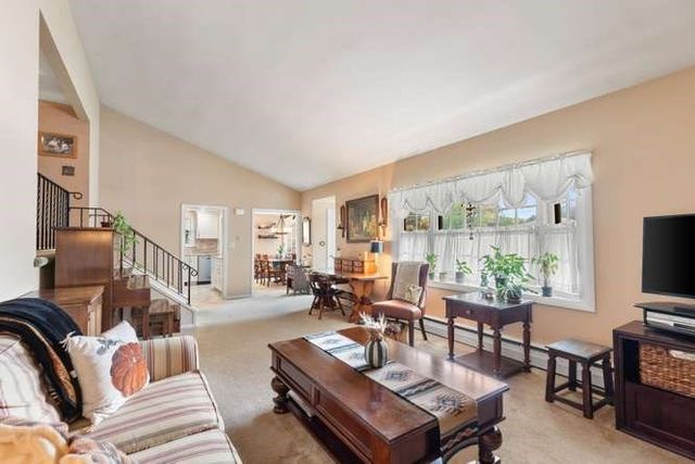 9 Graystone Drive, Danvers, MA 01923