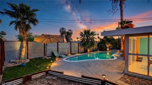 1995 Caballero Way, Las Vegas, NV 89169