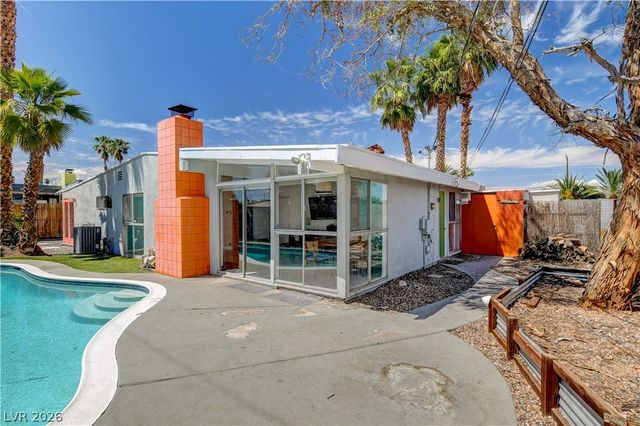 1995 Caballero Way, Las Vegas, NV 89169