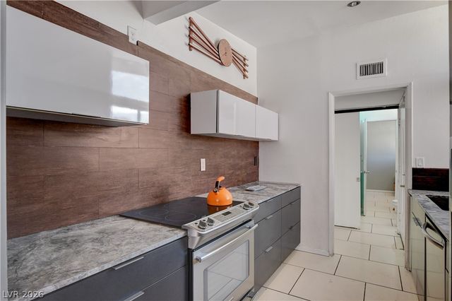 1995 Caballero Way, Las Vegas, NV 89169