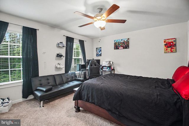 486 HOLLY CORNER RD, Fredericksburg, VA 22406