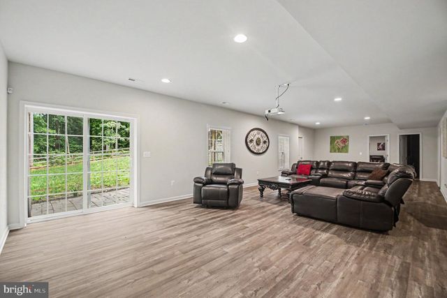 486 HOLLY CORNER RD, Fredericksburg, VA 22406