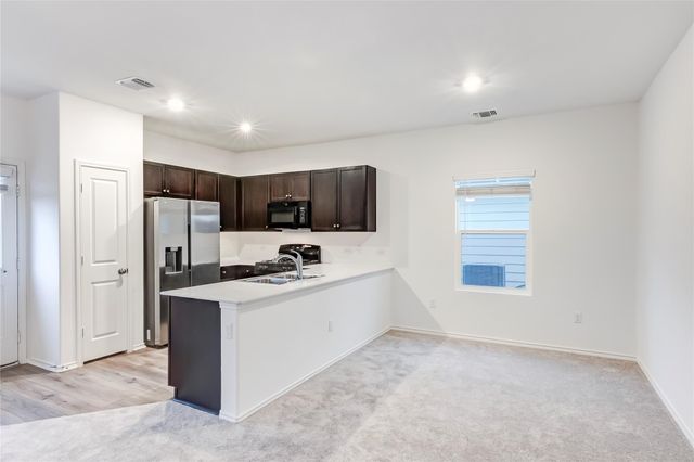 7706 Poppy Petal LOOP, Del Valle, TX 78617