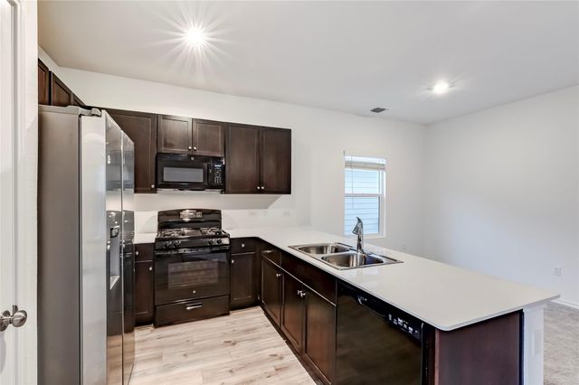 7706 Poppy Petal LOOP, Del Valle, TX 78617