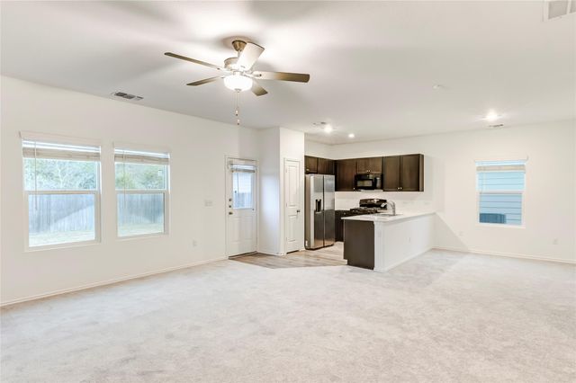 7706 Poppy Petal LOOP, Del Valle, TX 78617