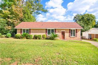 61 Hillside S Lane, Mobile, AL 36608