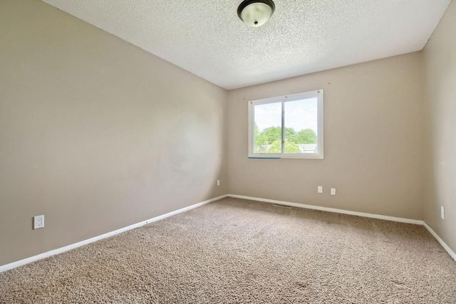 11345 Ibis Street NW, Coon Rapids, MN 55433