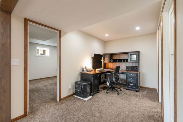 2031 8th Street N, Bismarck, ND 58501