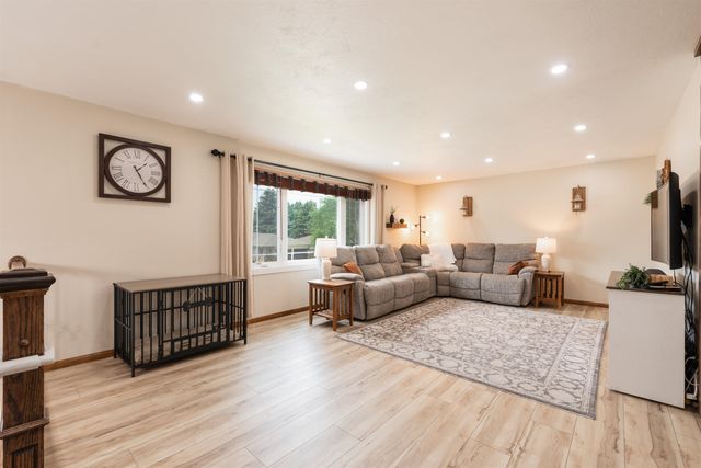 2031 8th Street N, Bismarck, ND 58501