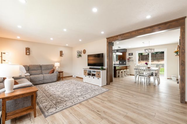 2031 8th Street N, Bismarck, ND 58501
