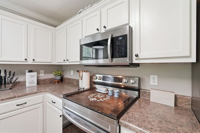 27 Tanzanite Drive, Greenbrier, AR 72058