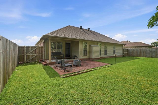 27 Tanzanite Drive, Greenbrier, AR 72058