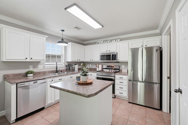 27 Tanzanite Drive, Greenbrier, AR 72058
