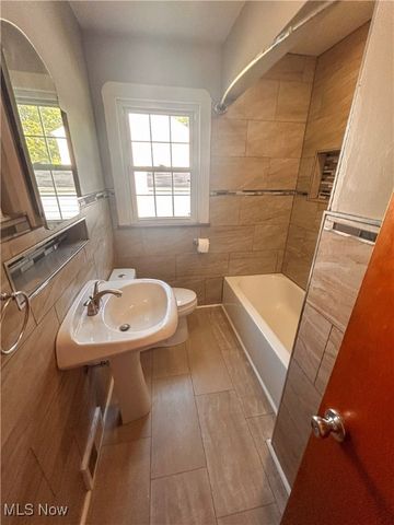 429 Tudor Lane, Youngstown, OH 44512