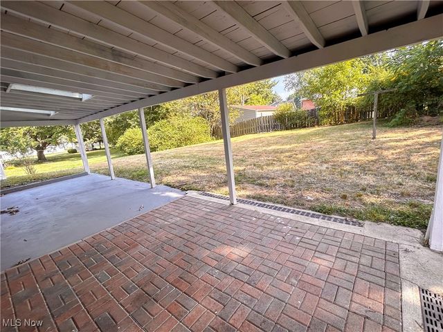 429 Tudor Lane, Youngstown, OH 44512