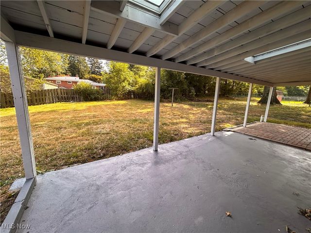 429 Tudor Lane, Youngstown, OH 44512