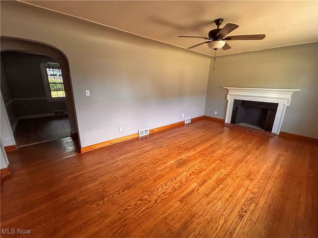 429 Tudor Lane, Youngstown, OH 44512