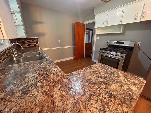 429 Tudor Lane, Youngstown, OH 44512