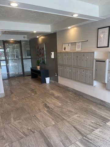 6020 NW 44th St 406, Lauderhill, FL 33319