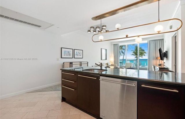 4391 Collins Avenue 623, Miami Beach, FL 33140