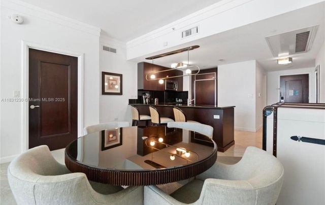 4391 Collins Avenue 623, Miami Beach, FL 33140