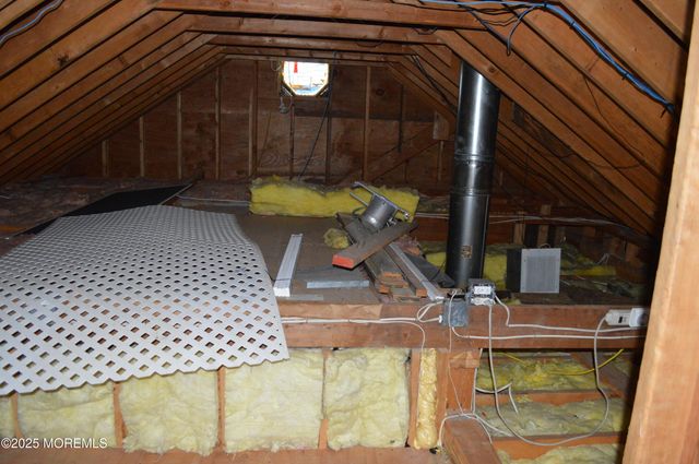 28 Spruce Street, Waretown, NJ 08758