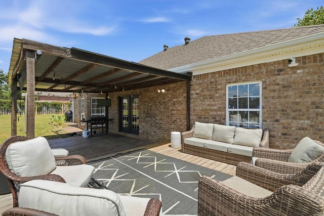 535 Triple J Drive, Lonoke, AR 72086