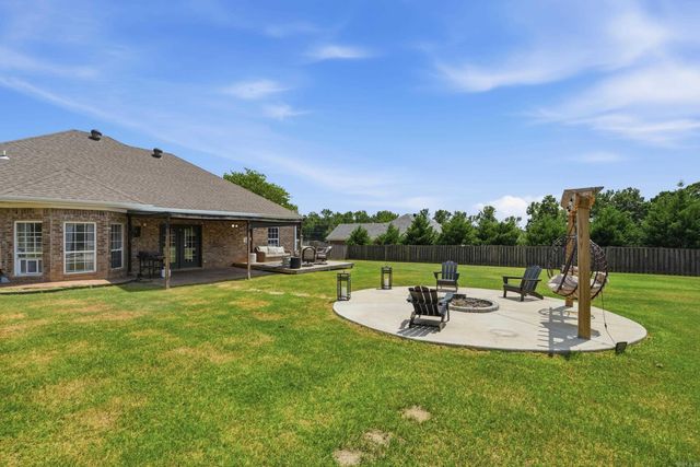 535 Triple J Drive, Lonoke, AR 72086