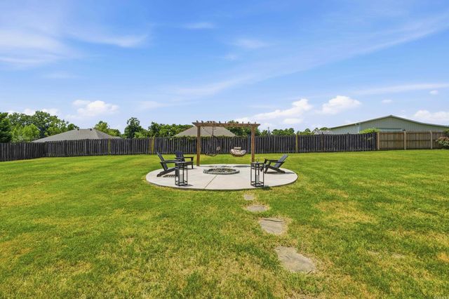 535 Triple J Drive, Lonoke, AR 72086