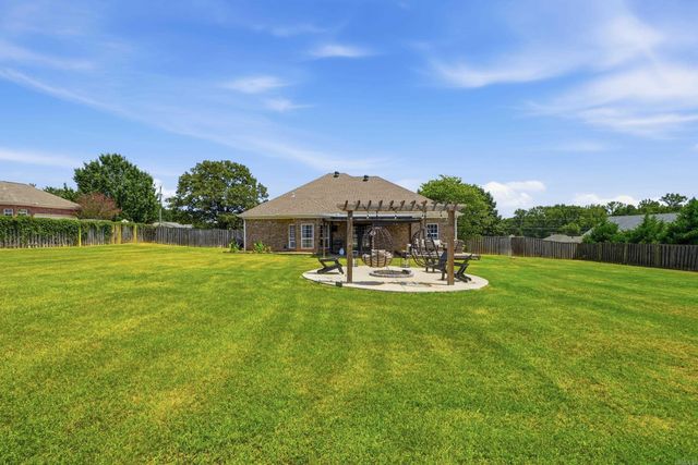 535 Triple J Drive, Lonoke, AR 72086