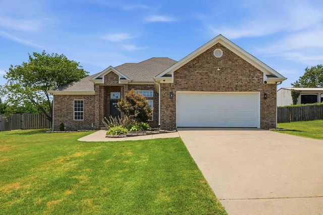 535 Triple J Drive, Lonoke, AR 72086