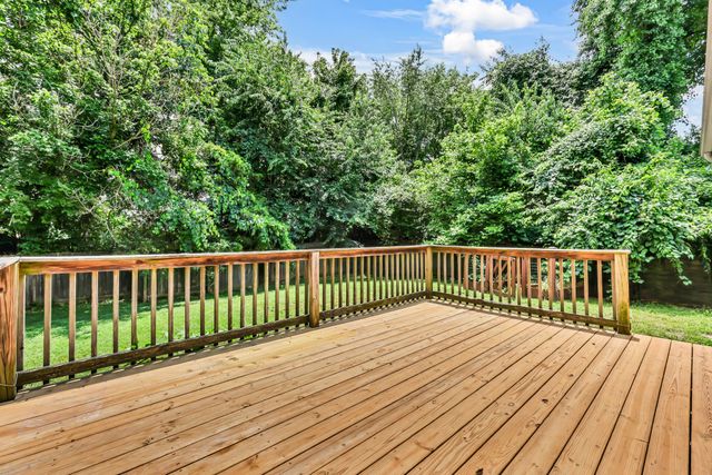 946 Van Buren Ave, Oak Grove, KY 42262